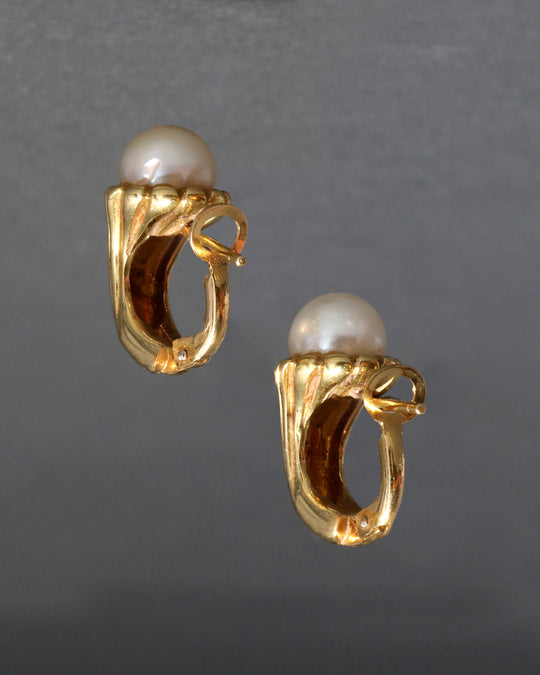 Vintage 18k Gold Cultured Pearl Ribbed Earring with French Clip
