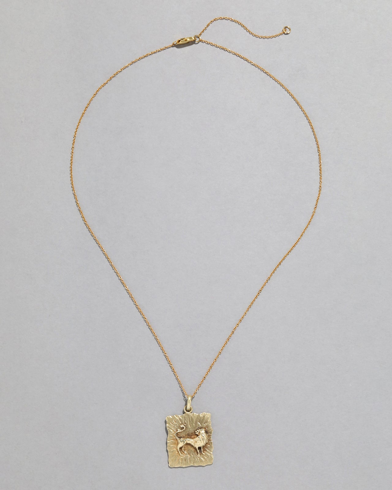 Vintage 1970s 14k Gold Lion Pendant Necklace - Photo 2