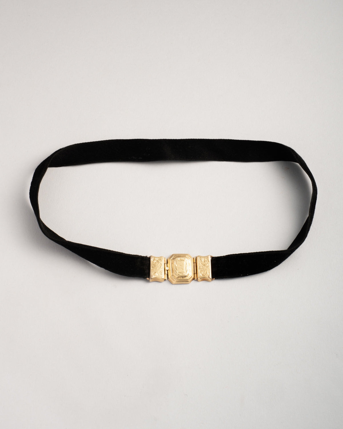 Antique Victorian 1800s 14k Gold & Contemporary Black Velvet Choker Necklace - Photo 2