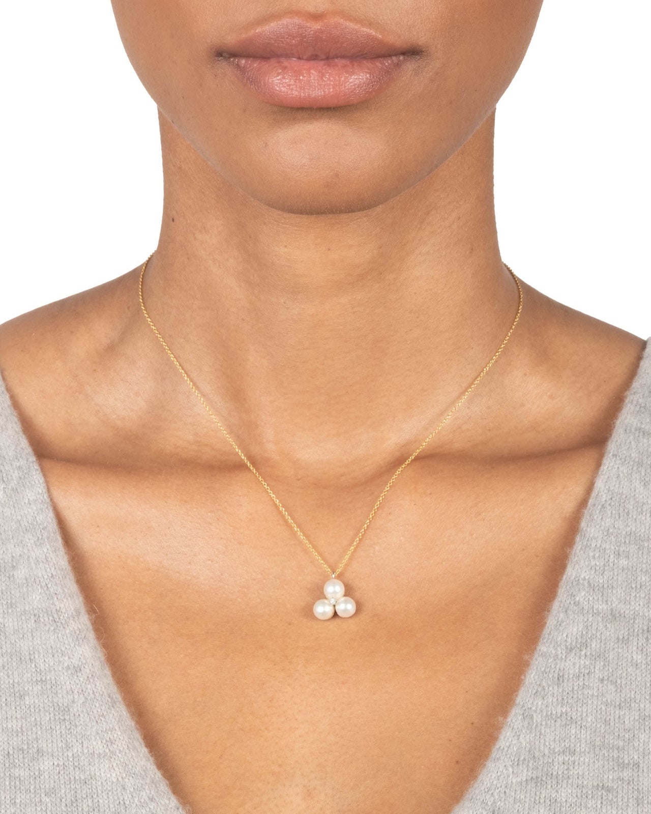 Vintage 1970s White Gold with Triple Pearl & Diamond Pendant Necklace - Photo 2