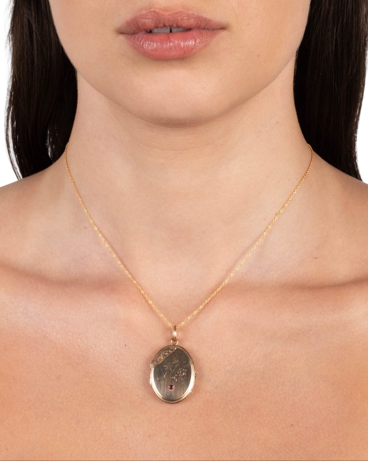 Antique 1800s 14k Gold with Ruby Hand Etched Floral Locket Necklace - Photo 2