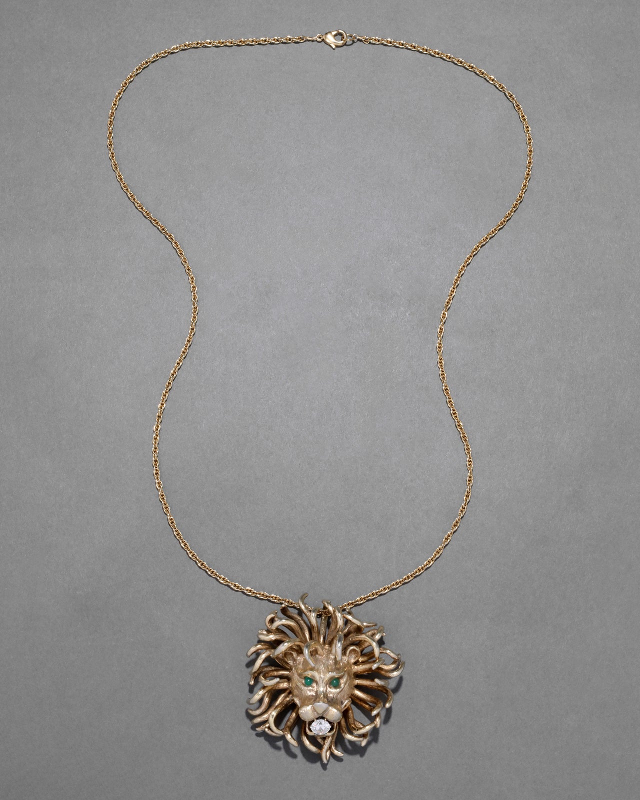 Vintage 1960s 14k Gold Washed Sterling Silver Lion Pendant Necklace with Jade Eyes - Photo 2