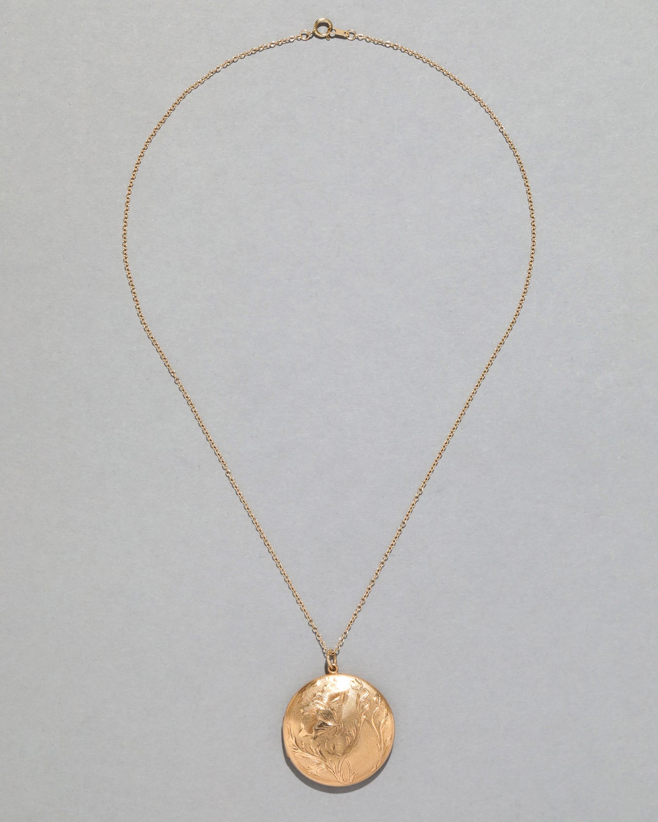 Antique 1900s 14k Gold Art Nouveau Locket Necklace - Photo 2