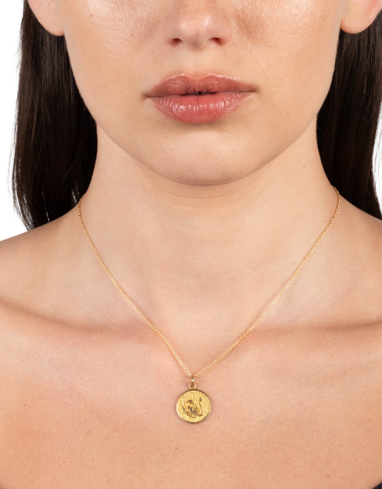 Vintage 1970s 18k Gold Scorpio Pendant Necklace - Photo 2