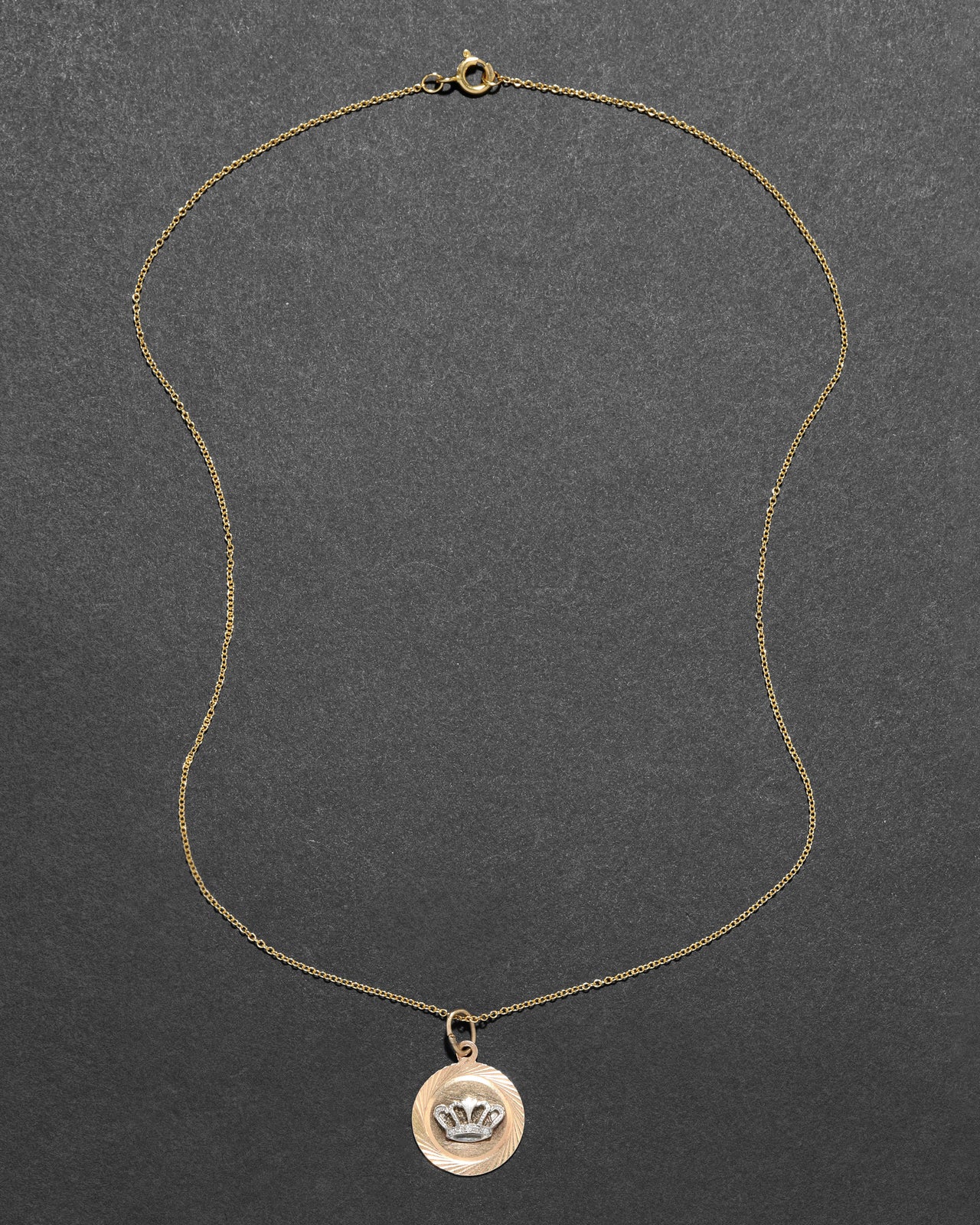 Vintage 1920s 14k Yellow & White Two Tone Gold Crown Pendant Necklace - Photo 2