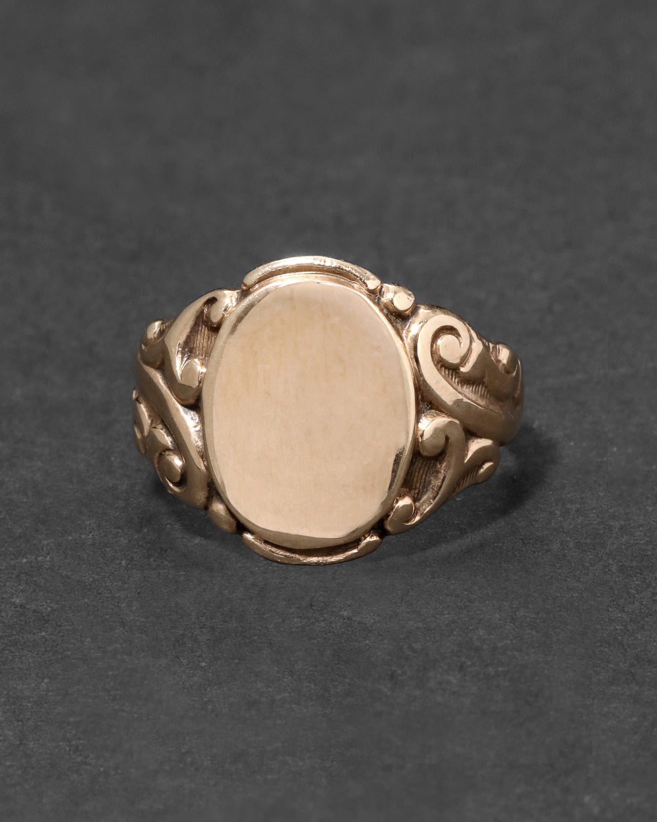 Antique Late 1800s 14k Gold Ornate Signet Ring - Photo 2
