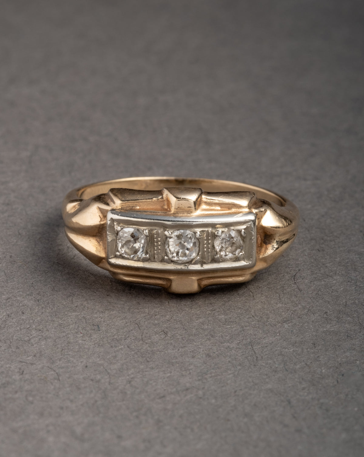 Vintage 1930s 14k Yellow & White Gold Natural Diamond Ring - Photo 2
