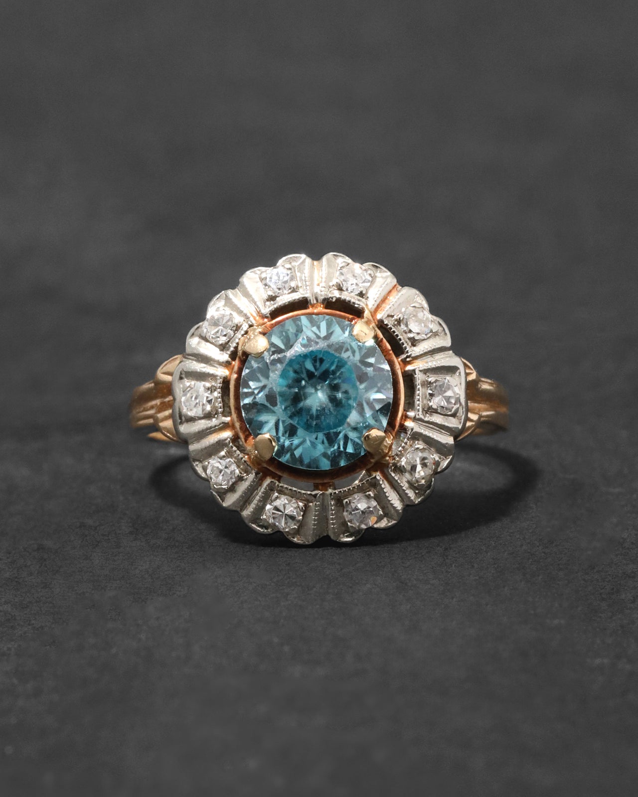 Antique 1920s 14k Gold & Platinum Aquamarine and Diamond Ring - Photo 2