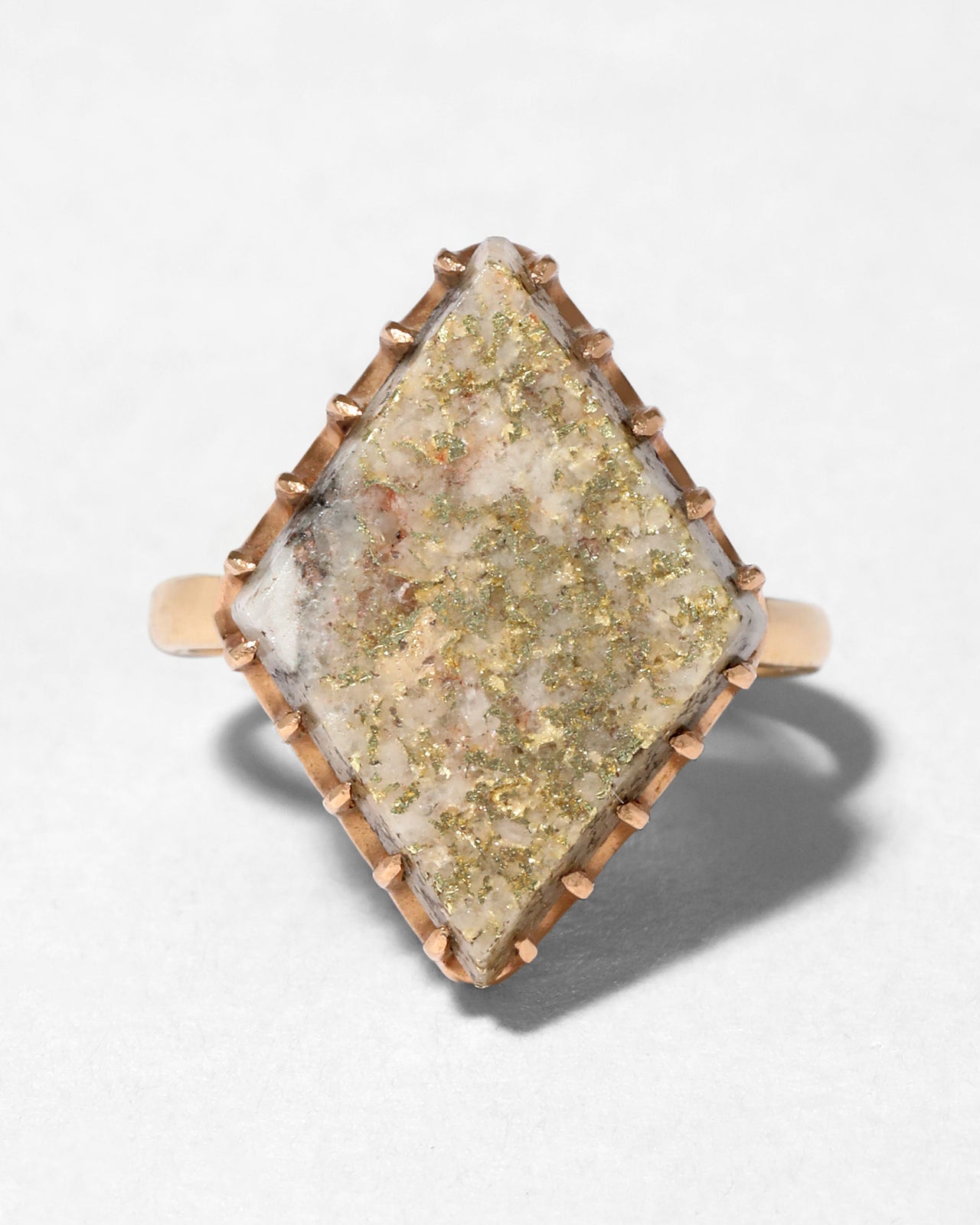 Antique 1800s 14k Gold and Golden Quartz Ring - Photo 2