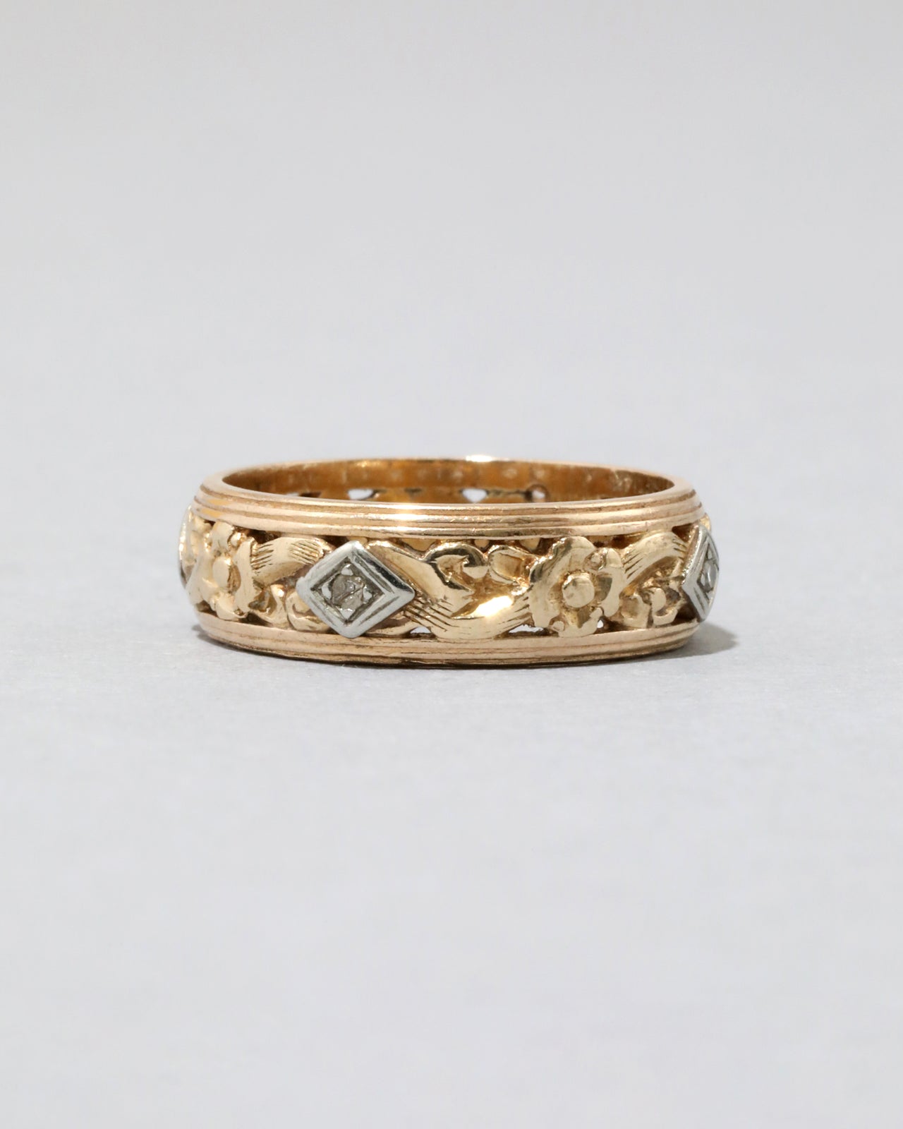 Antique 1920s 14k Gold & Diamond Floral Band Ring - Photo 2