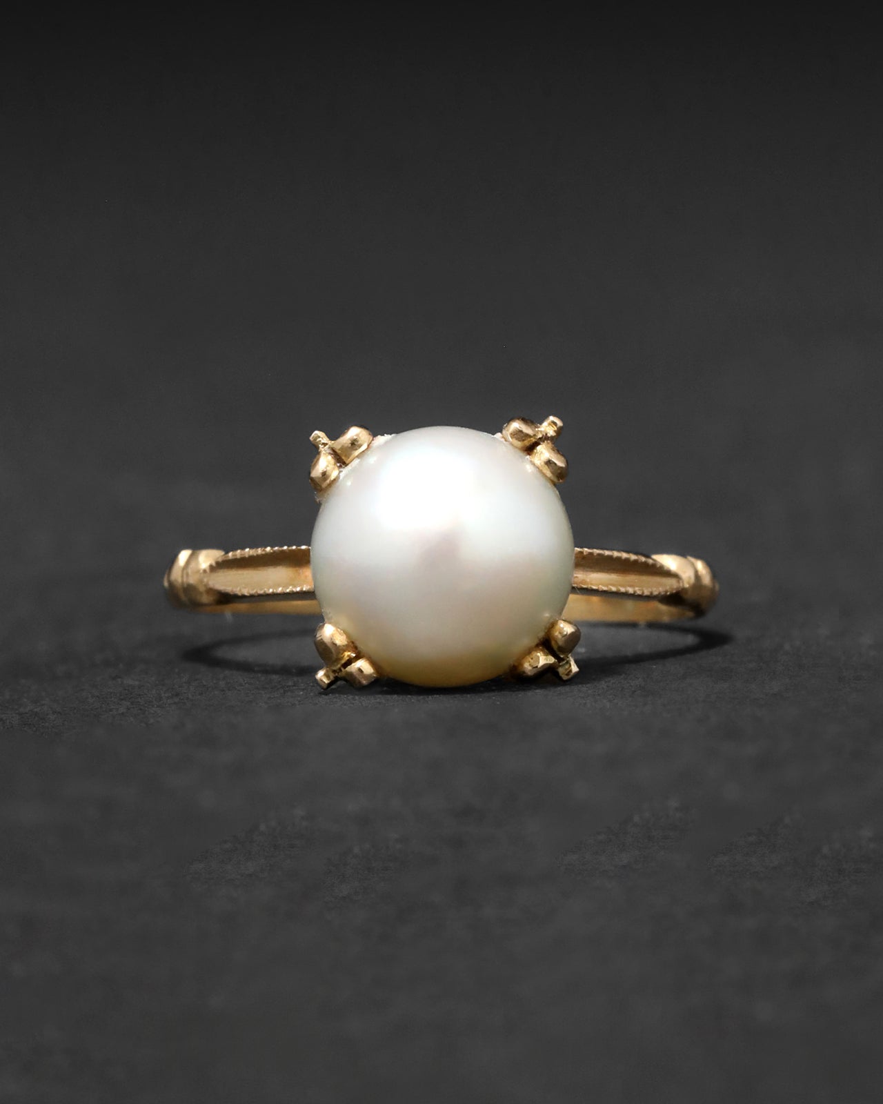 Vintage 1960s 18k Gold & Prong Set Natural Pearl Ring - Photo 2