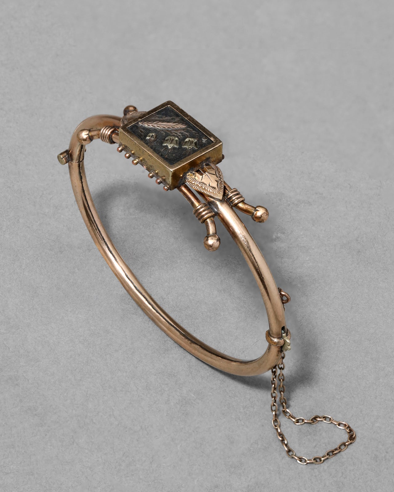 Antique Victorian 14k Gold FIll Ornate Metalwork Hinge Bangle Bracelet - Photo 2