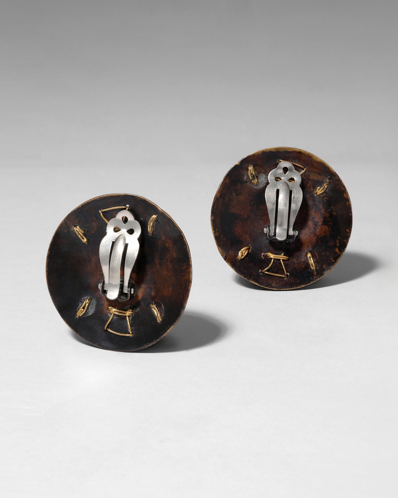 Vintage 1970s Artist Made Brass Clip On Earring - Photo 2