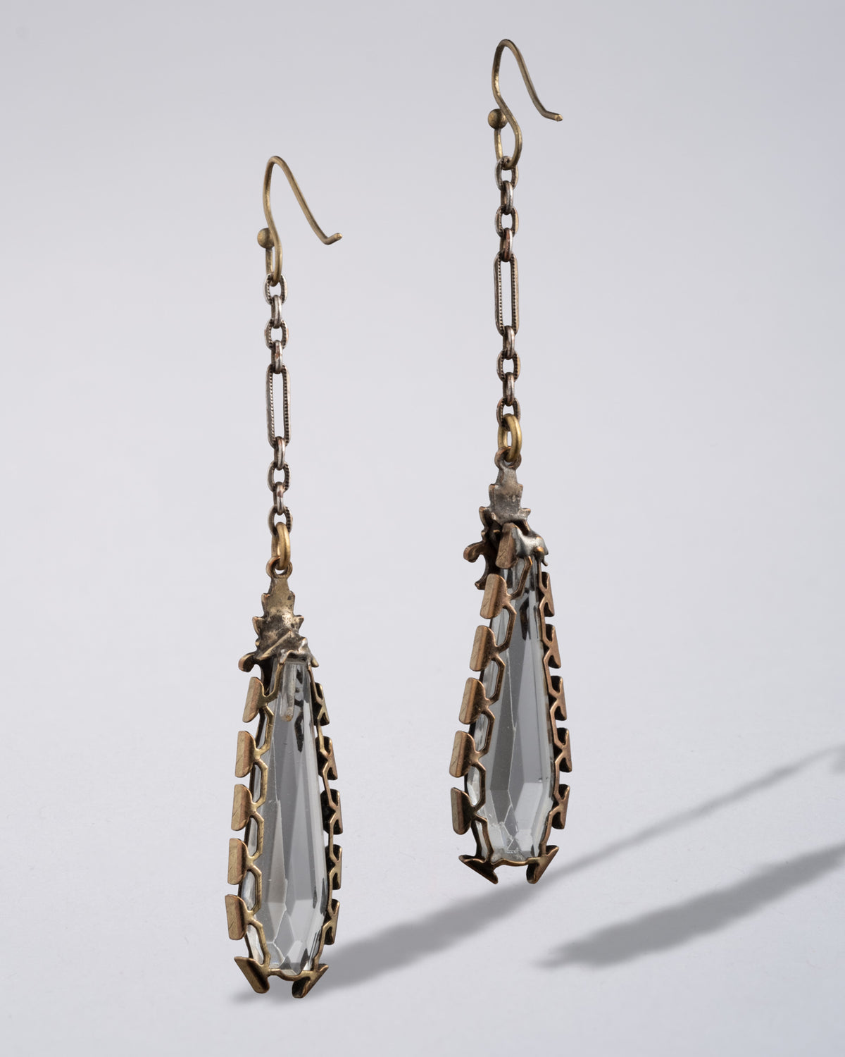 Antique 1920s 14k Gold Fill & Framed Quartz Earring - Photo 2