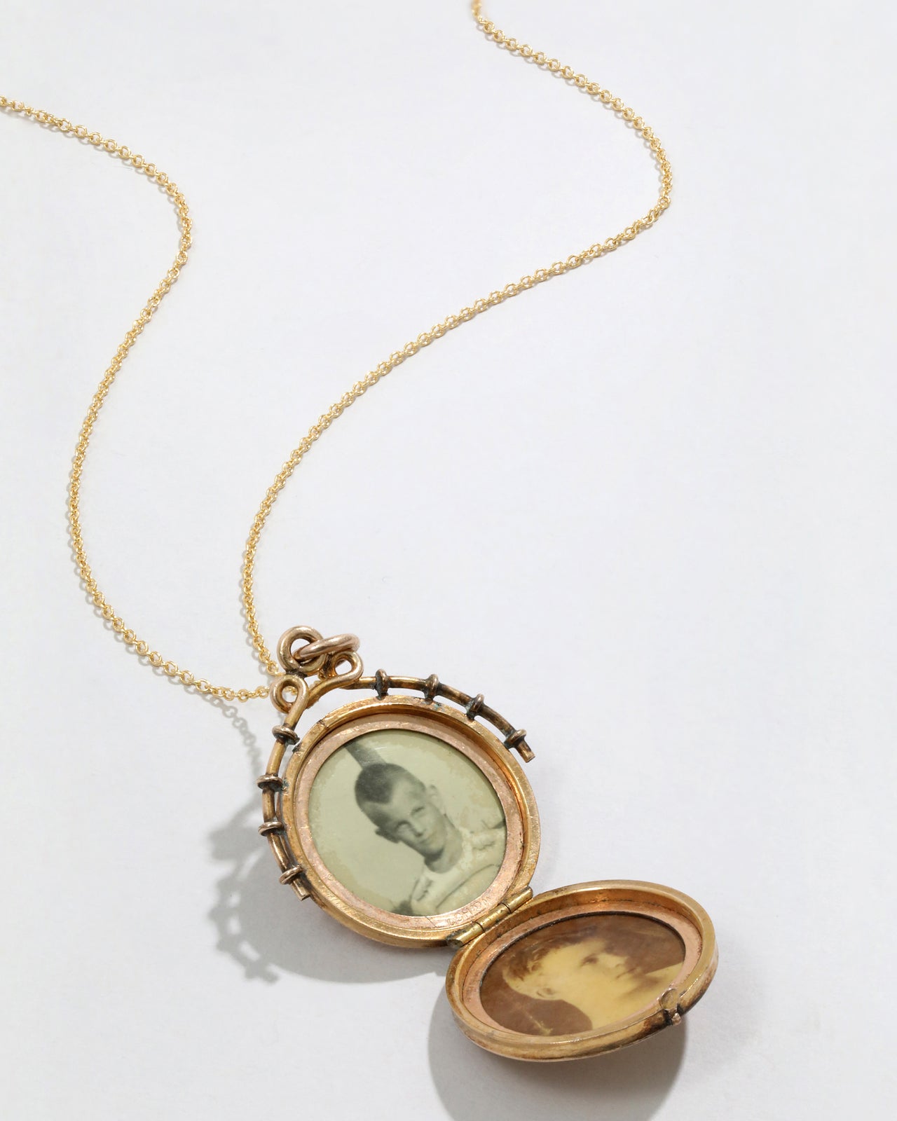 Antique 1800s Victorian 14k Gold Filled Ornate Locket Necklace - Photo 2