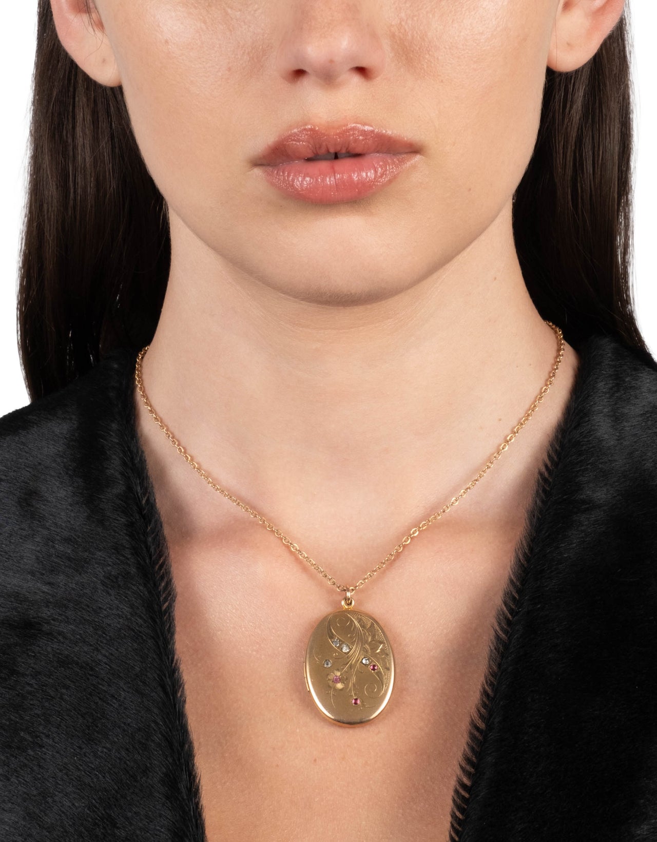 Antique 1920s 14k Gold Filled Hand Etched Floral Oval Locket Necklace - Photo 2
