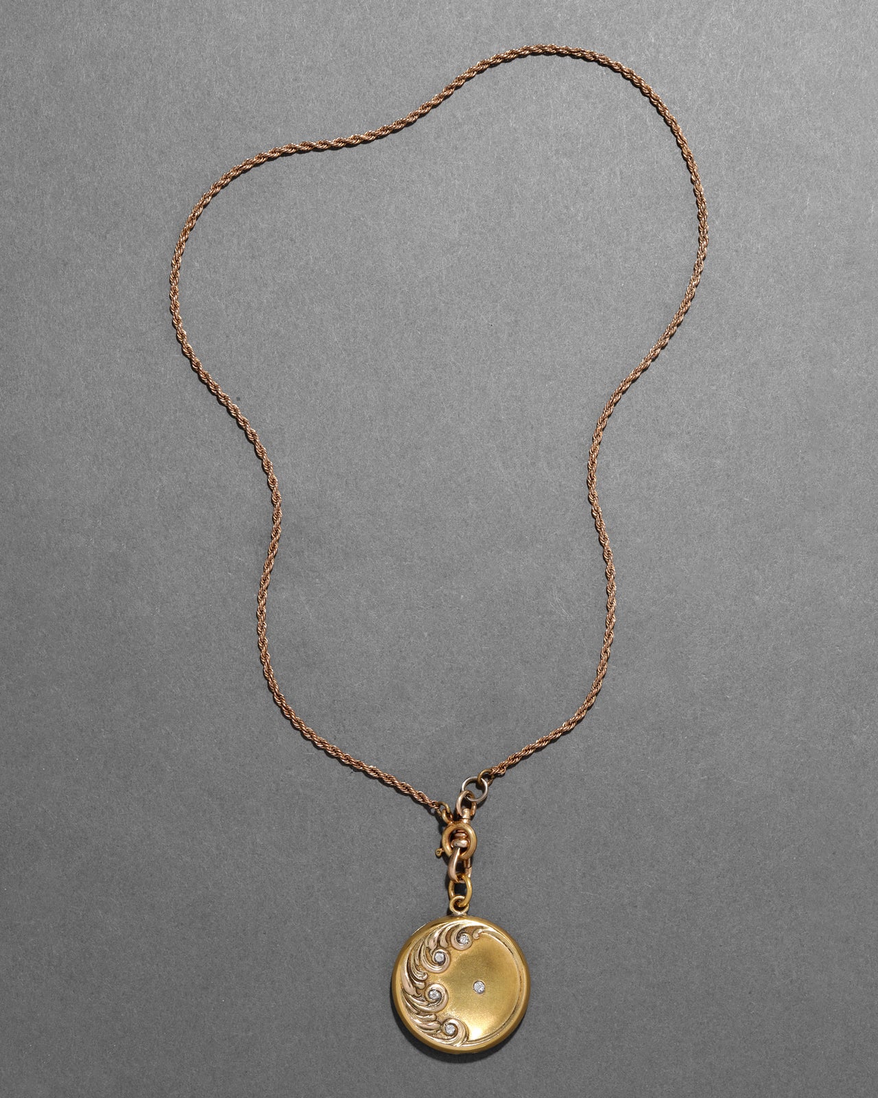 Antique Victorian Late 1800s 14k Gold Fill & Paste Crystal Scroll Motif Locket Pendant Necklace - Photo 2