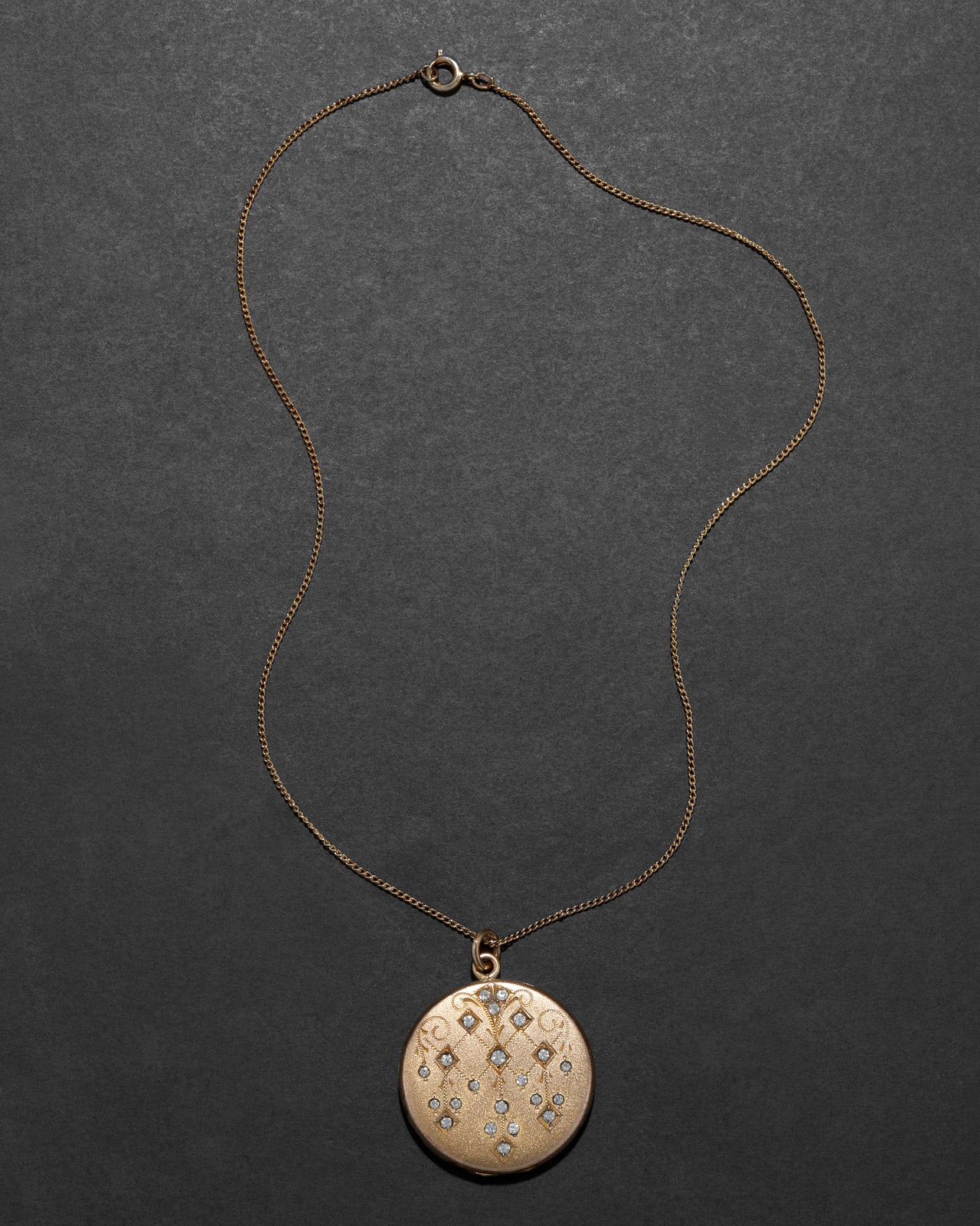 Antique Victorian Late 1800s 14k Gold & Paste Crystal Hand Etched Locket Pendant Necklace - Photo 2