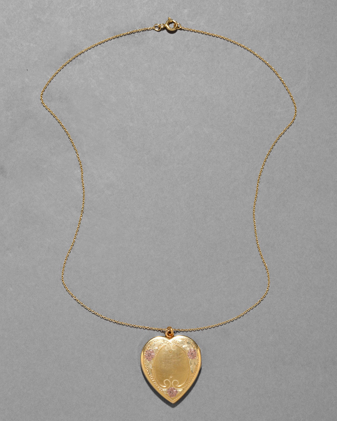 Antique 1910 14k Gold Fill Tri Color Hand Etched Heart Locket - Photo 2
