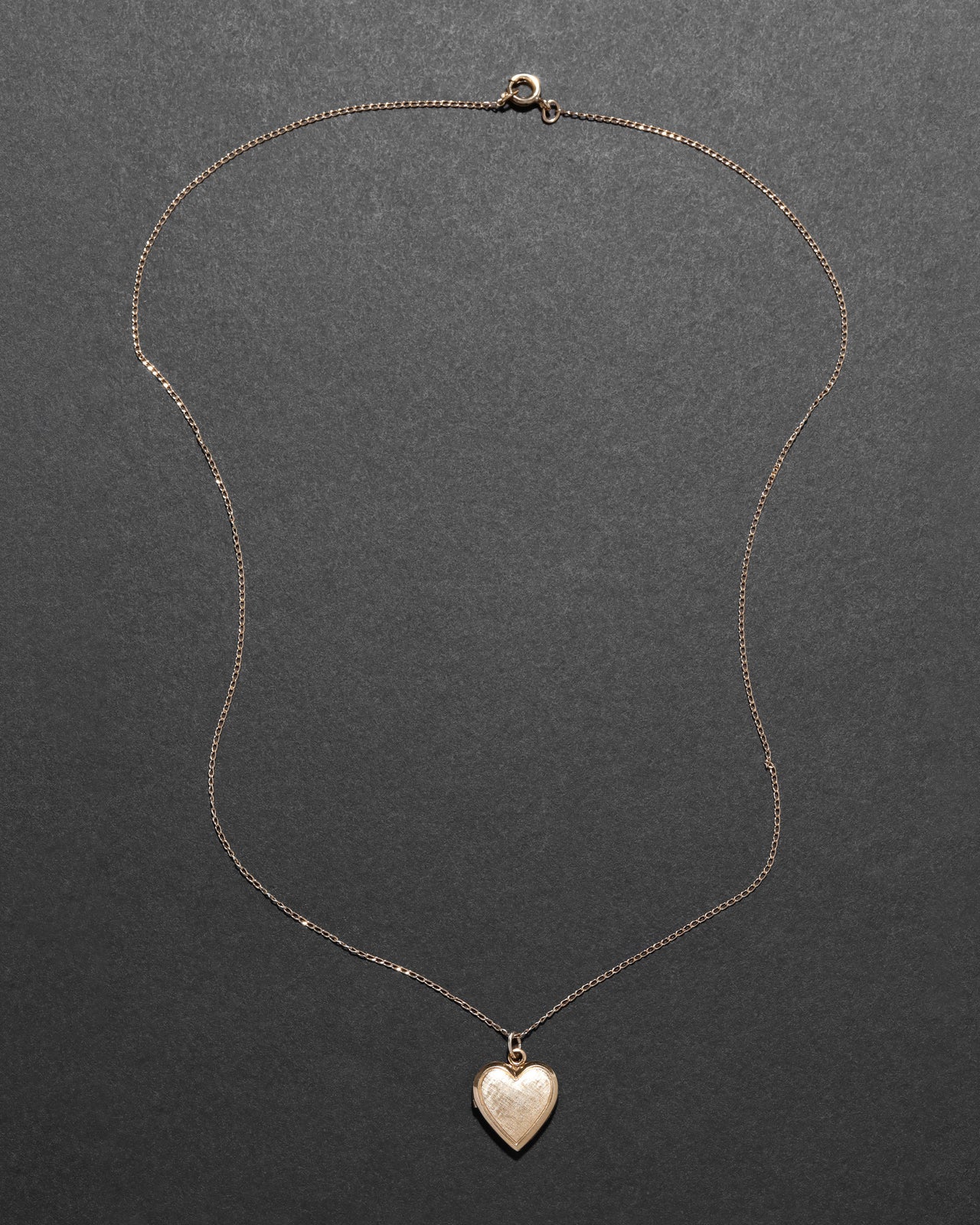 Vintage 1960s 14k Gold Fill Hand Etched Heart Locket Necklace - Photo 2