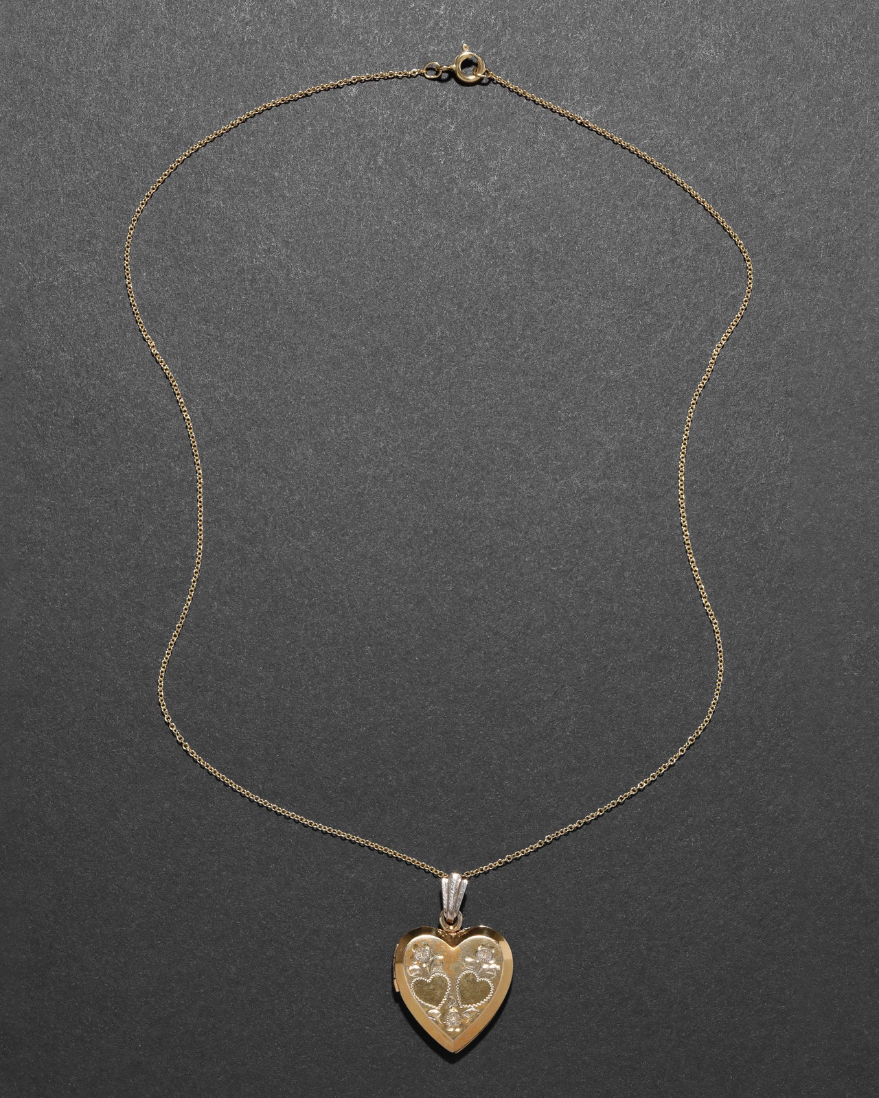 Vintage 1930s 12k Gold Fill Double Etched Heart Locket Necklace - Photo 2