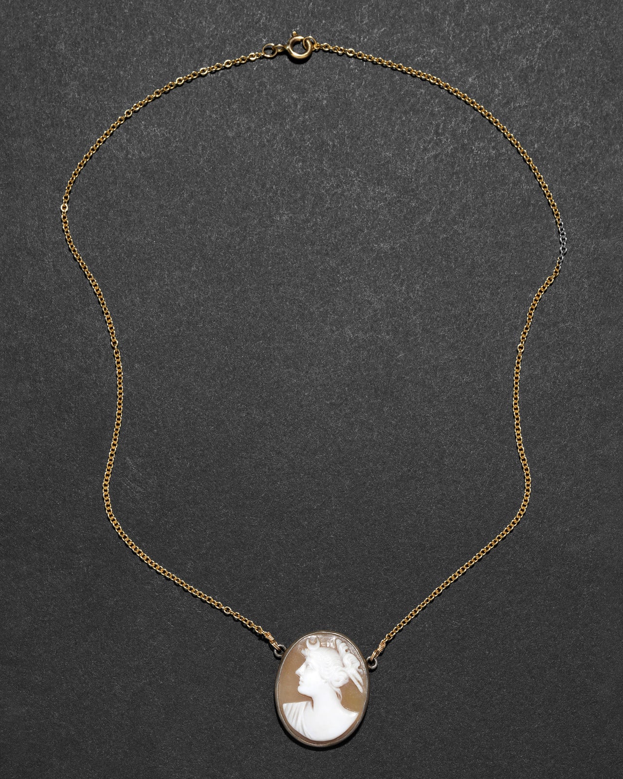 Vintage 9k Gold Large Cameo Pendant with Crescent Moon - Photo 2