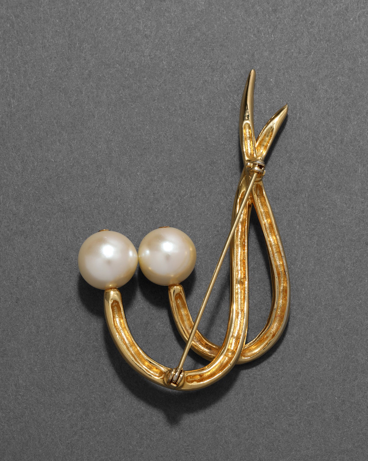 Vintage 1980s Gold Plated Faux Pearl Pin - Photo 2