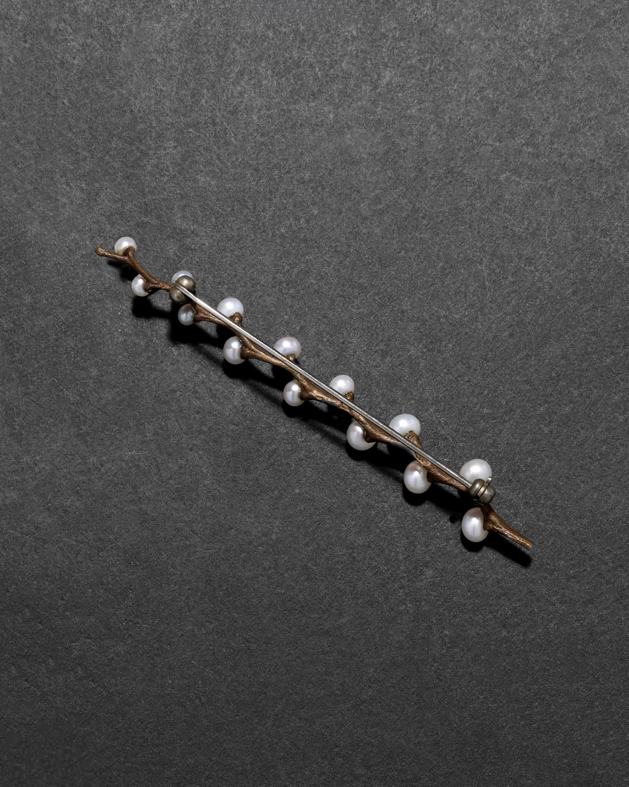Vintage 1980s Handmade Bronze Branch with Cultured Pearl Pin - Photo 2