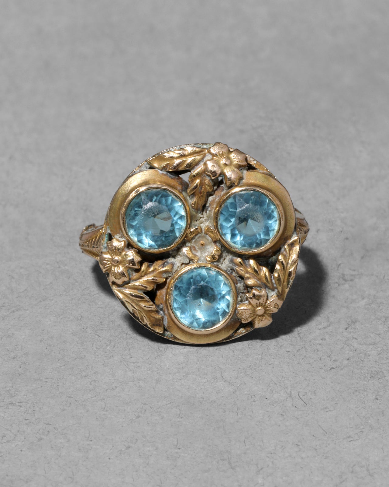 Antique 1920s 14k Gold FIll with Aquamarine Crystal Ornate Ring - Photo 2