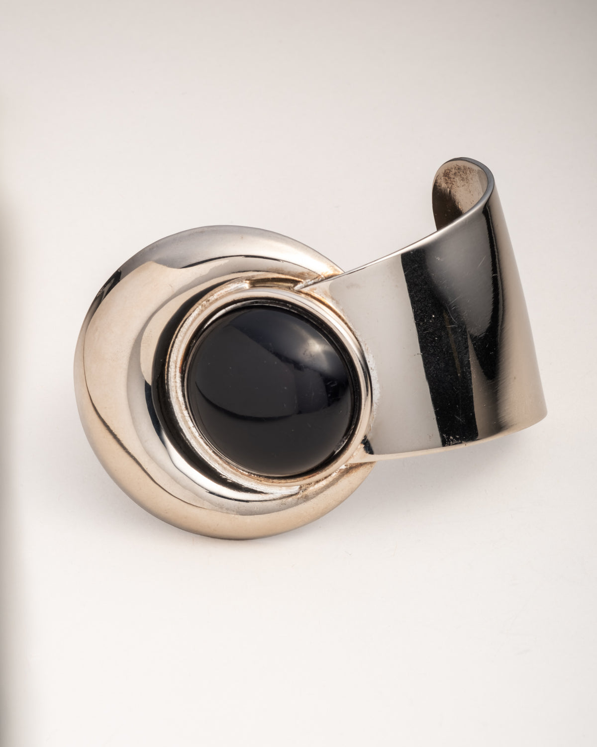 Vintage 1980s Rhodium & Acrylic Cuff Bracelet - Photo 2