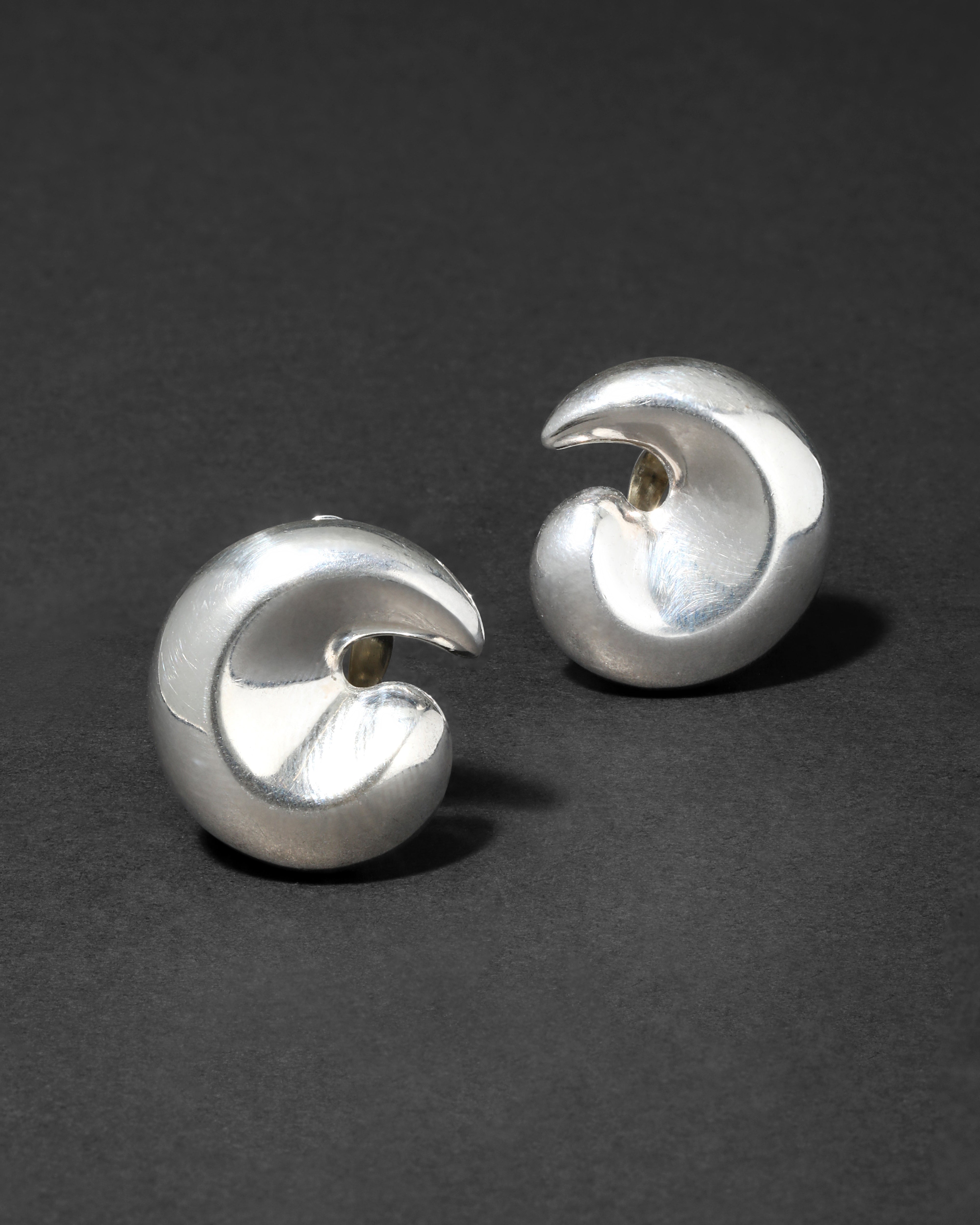 Vintage 1980s Sterling Silver Apostrophe Earring