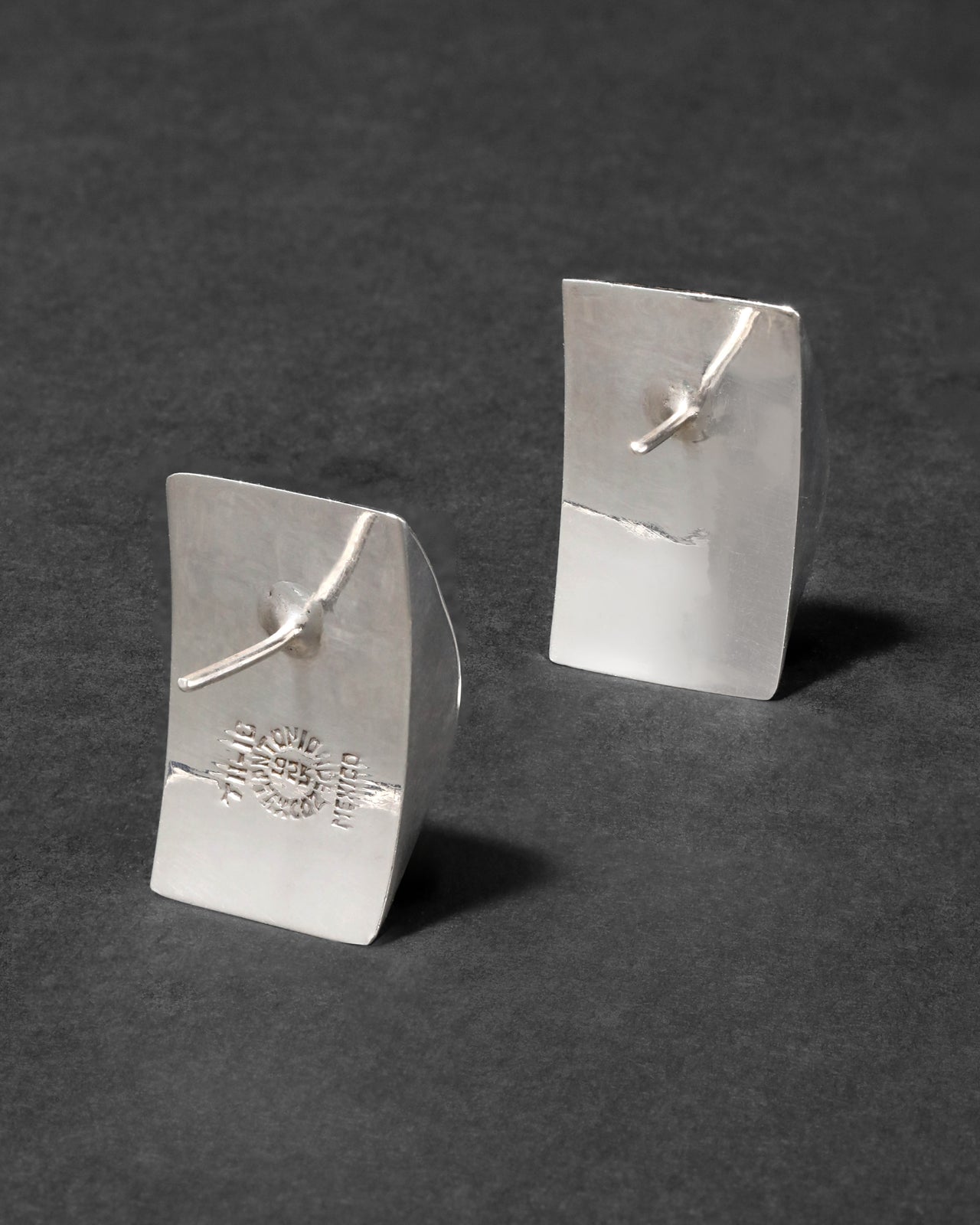 Vintage 1980s Mexican Sterling Silver with Onyx Earring - Photo 2