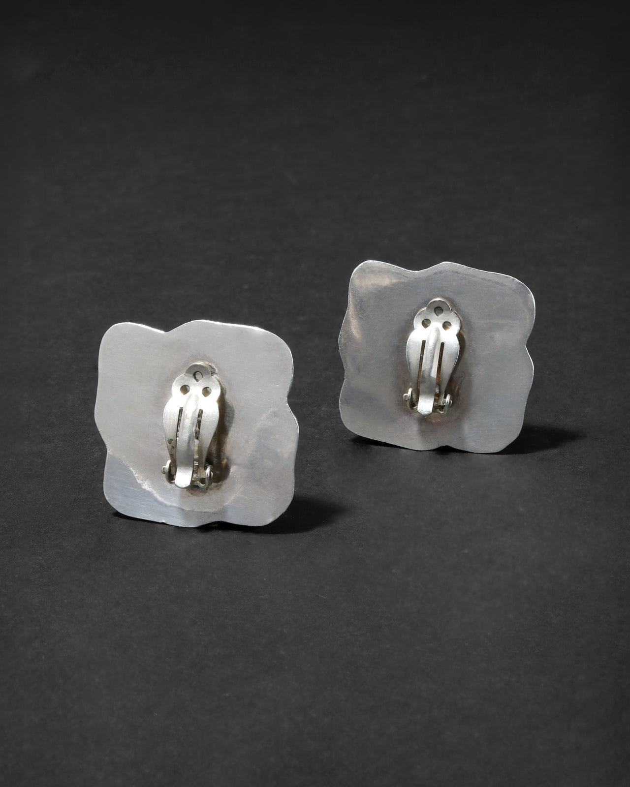 Vintage 1980s Sterling Silver Clip Pleated Earring - Photo 2