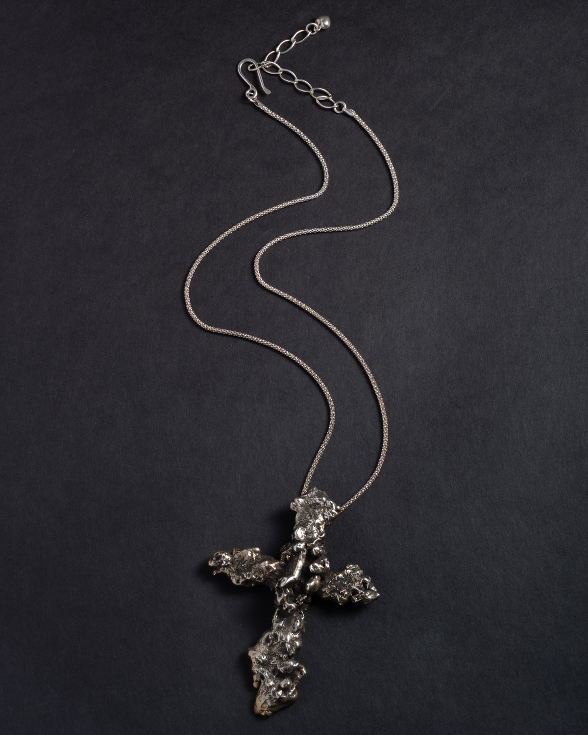 Vintage 1970s Sterling Silver Handmade Brutalist Cross Pendant Necklace - Photo 2