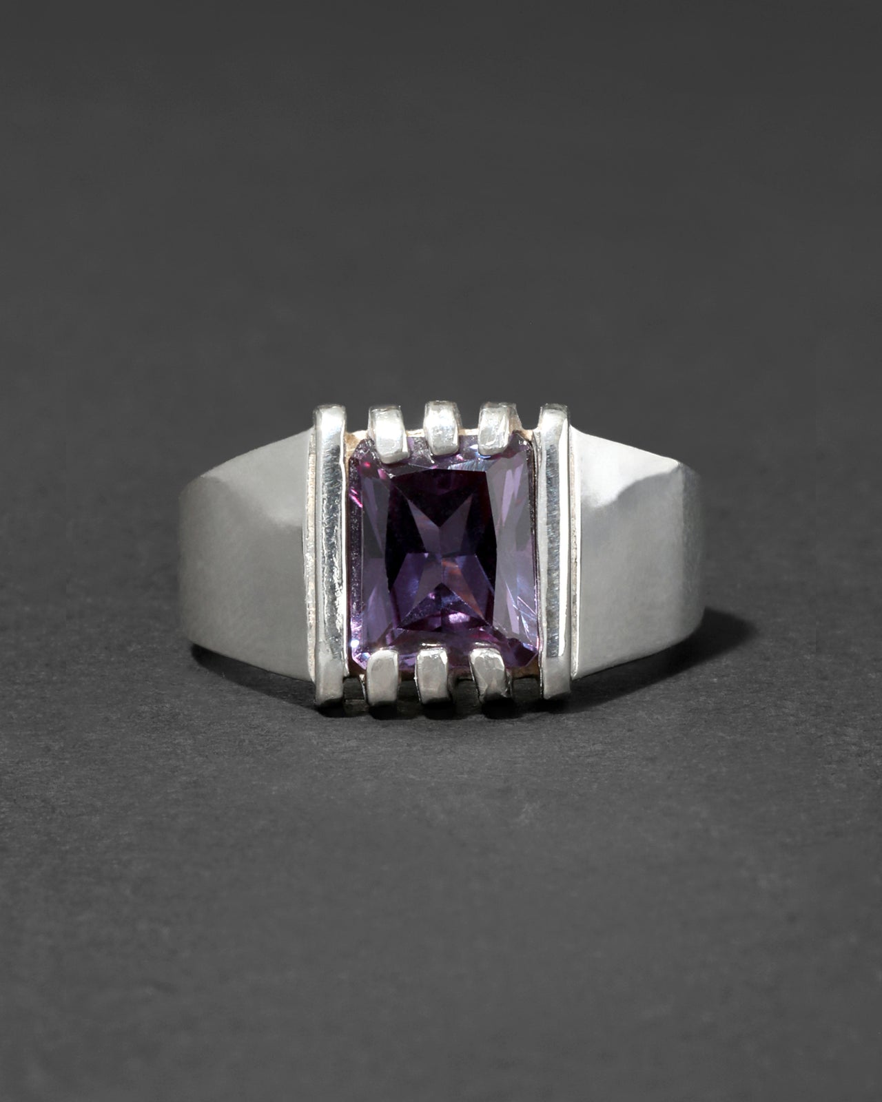 Vintage 1980s Sterling Silver & Amethyst Handmade Modernist Men's Ring - Photo 2
