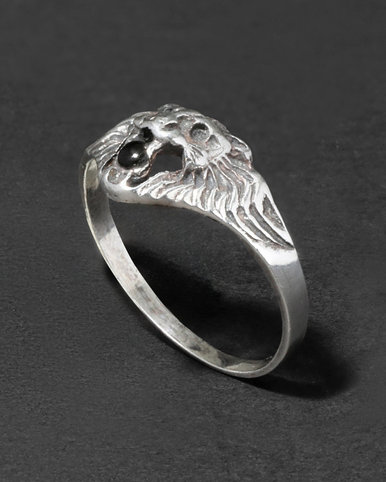 Vintage 1980s Sterling Silver & Onyx Lion Head Ring - Photo 2