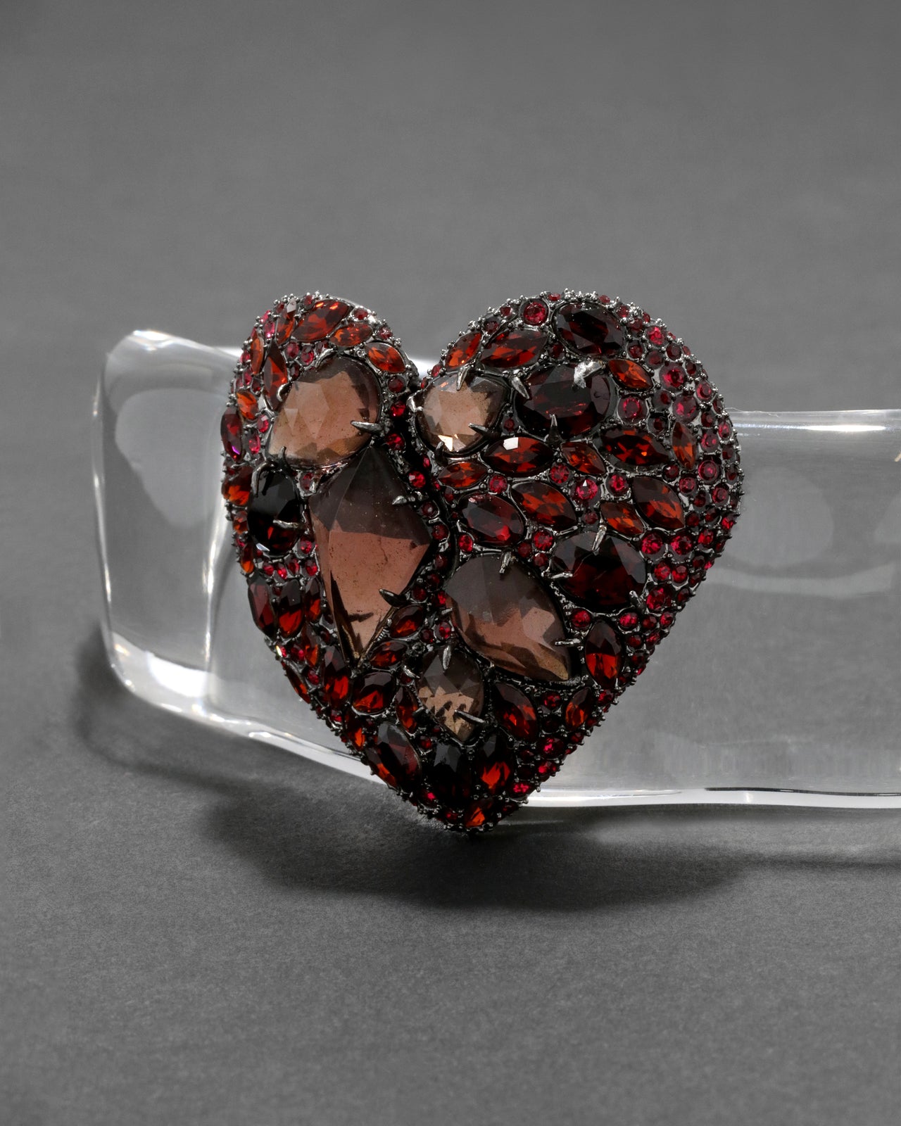 Archive Crystal Pavé Heart Liquid Clear Lucite Collar Necklace - Photo 2