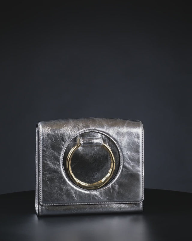 ショルダーバッグ・ポシェット HUNTER [WOMEN] Padded Cross Shoulder Bag Silver HCW0002CBZSI The Silver Hunter Convertible Crossbody Bag | Alexis Bittar