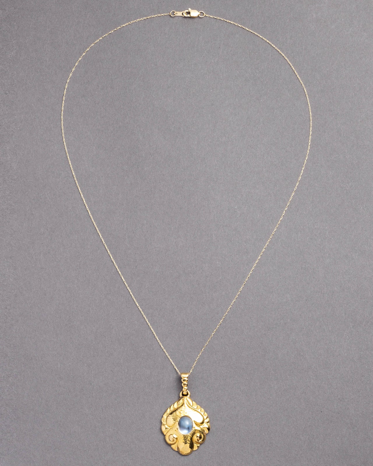 Antique Art Nouveau Moonstone and Hammered 14k Gold Pendant Necklace - Photo 2