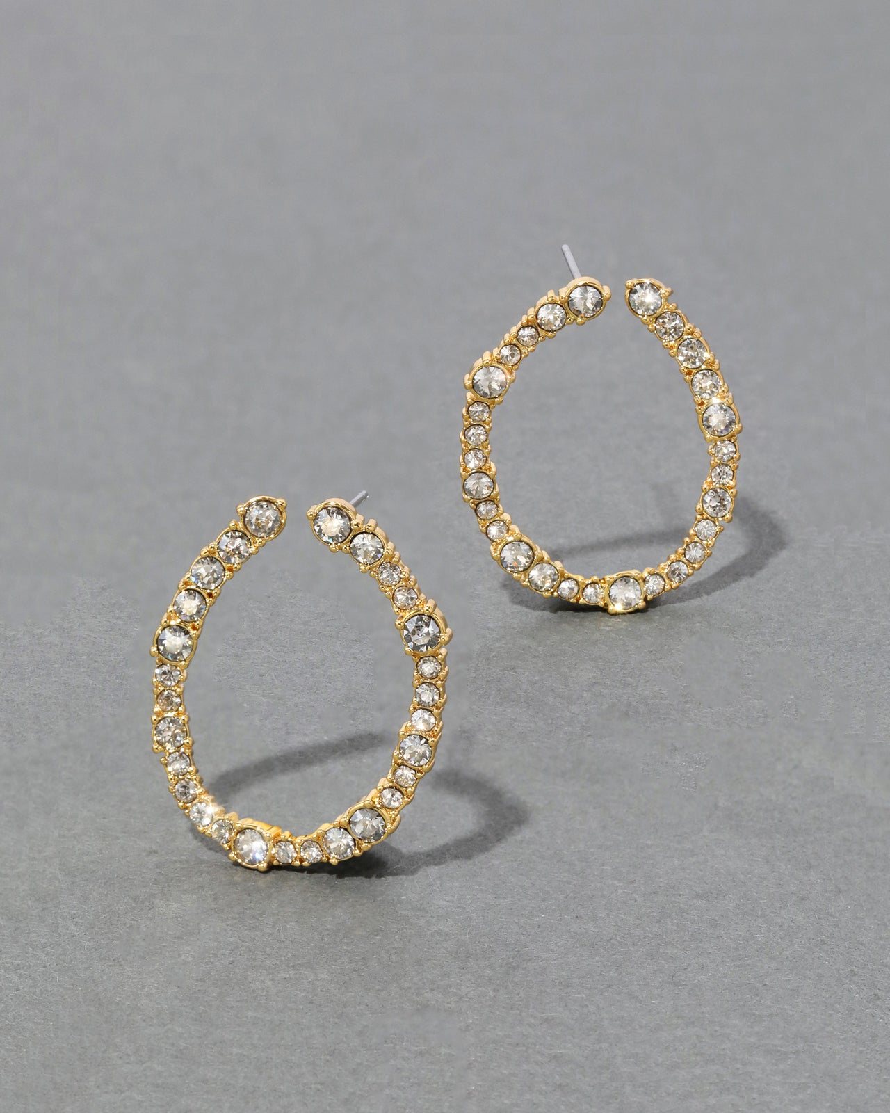 Punk Royale Small Looped Earring - Gold - Photo 2