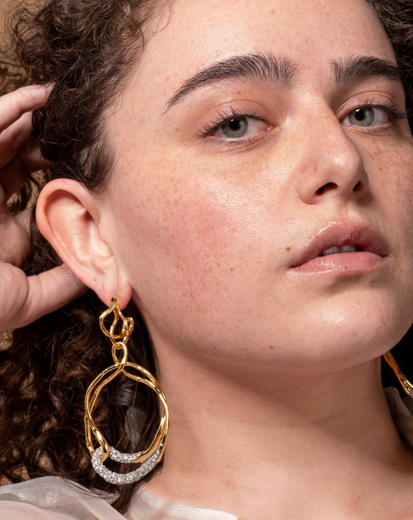 Earrings - Stud, Hoop and Drop Lucite Earrings | Alexis Bittar