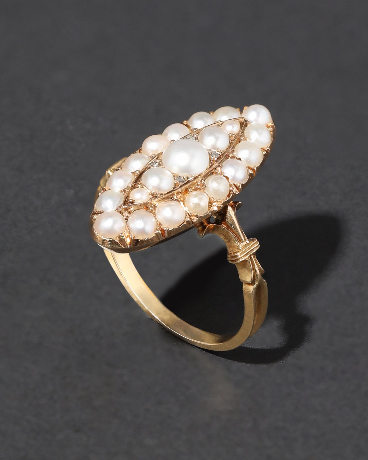 Antique Georgian Pearl Navette Ring in 14k Gold - Photo 2